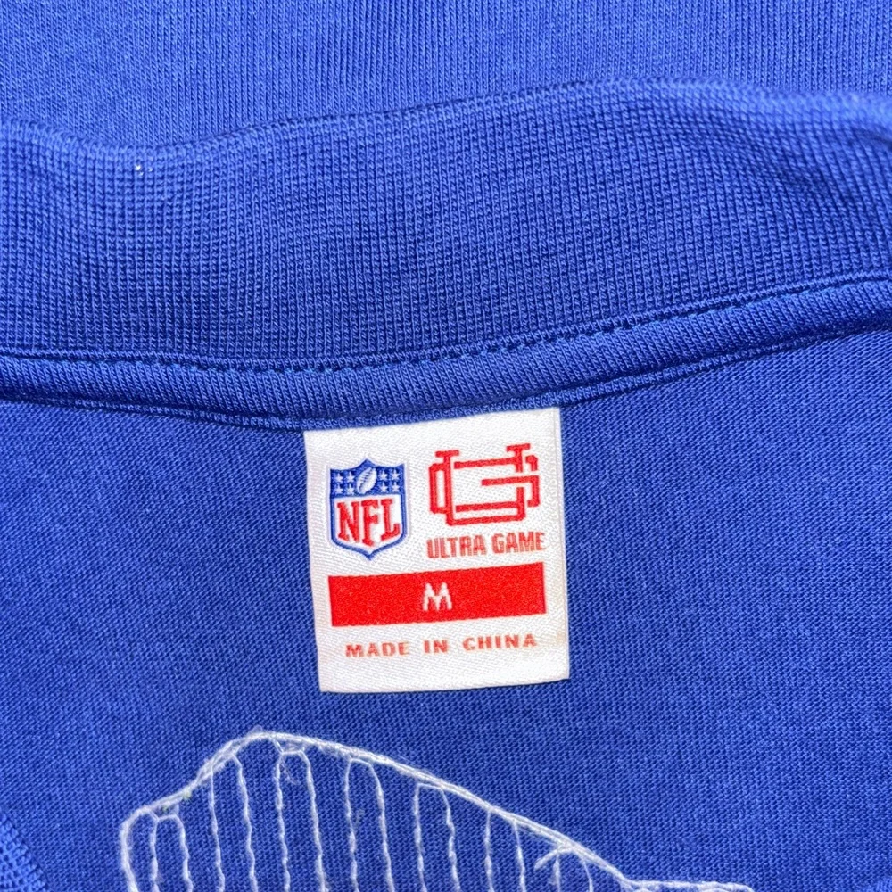 NFL Blue buffalo Bills sequin Graphic T-Shirt women’s size medium - Picture 9 of 9